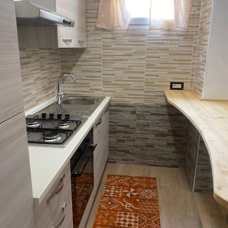Monolocale Indipendente Nel Quartiere Residenziale Genneruxi Appartement Cagliari Buitenkant foto